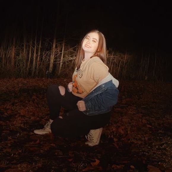 Meet your Posher, Dani - Picture 1 of 1